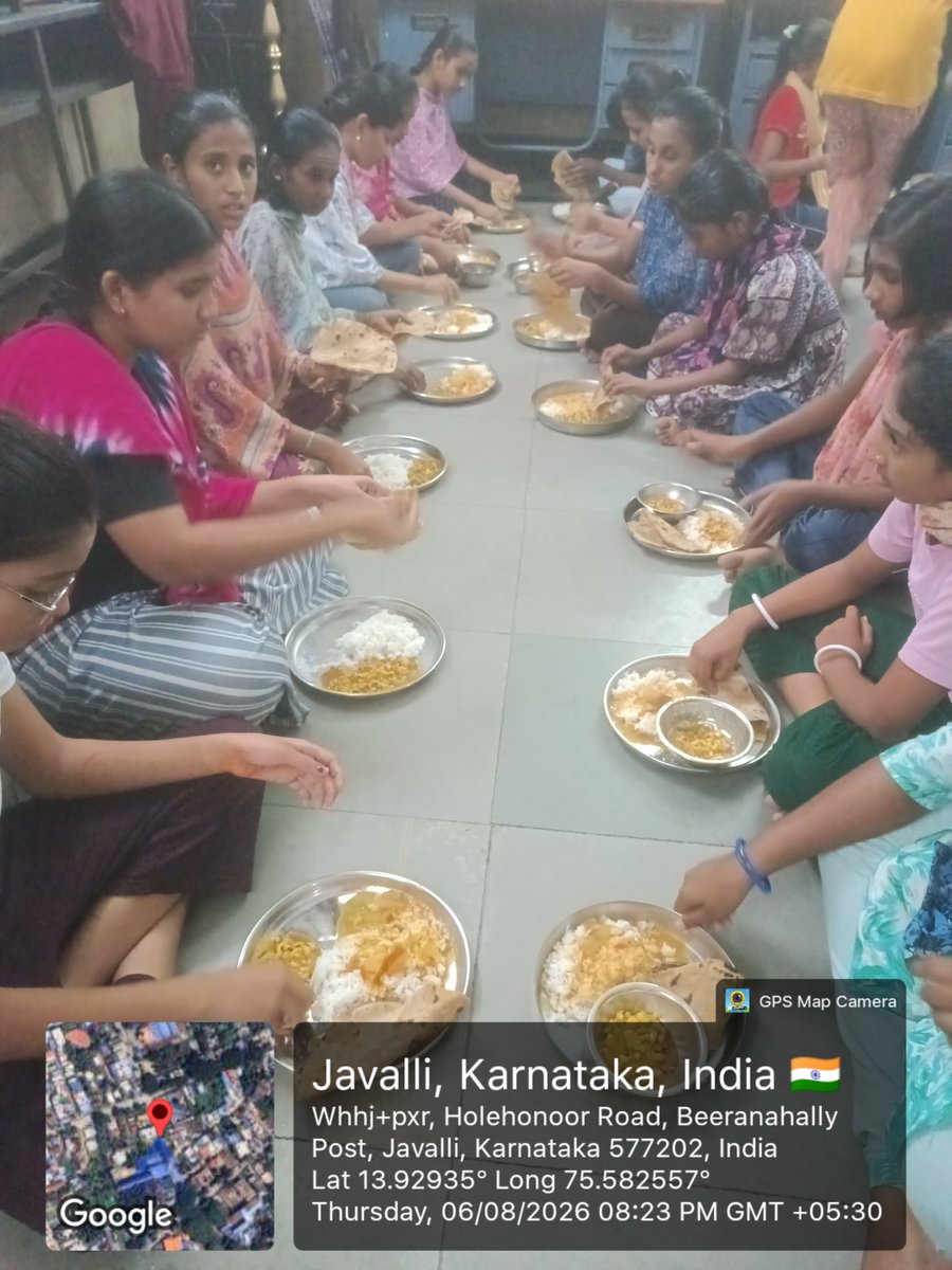 DbrarsKasaba's tweet photo. Dinner photos #SocialAudit_SWDMeals
#SocialWelfare_Karnataka https://t.co/IyJVSbcloz