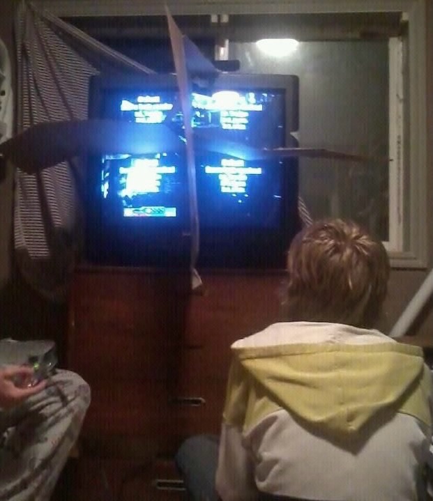 historyinmemes's tweet photo. The golden age of split-screen gaming remains one of the most memorable eras in video game history. Before online matchmaking and party chats became the standard, all it took was one console, one TV, and a few controllers to create hours of unforgettable memories.

Games like Halo, Call of Duty, Mario Kart, and countless others made split-screen multiplayer feel like the natural way to play. But with friendly competition came one legendary problem: screen peeking. Players invented all kinds of creative solutions to stop their friends from looking at their side of the screen—some taped cardboard across the TV, others hung blankets between players, while some simply promised to only watch their own half… a rule that usually lasted less than a minute.

Online gaming brought convenience and connected players around the world, but it also slowly pushed split-screen into the background. You can still play with friends today, but nothing quite matches the chaos of everyone sitting in the same room, arguing over screen peeking, celebrating victories, and laughing together the entire time.