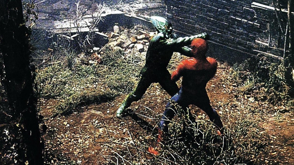 absolutepico's tweet photo. Norman and Peter start as mentor before becoming mortal enemies. Goblin is the perfect inversion of Peter's responsibility and their conflict echoes through all three films. That's why "I have a father. His name was Ben Parker." and "Peter... don't tell Harry." still hit. https://t.co/0dZZOKalRY
