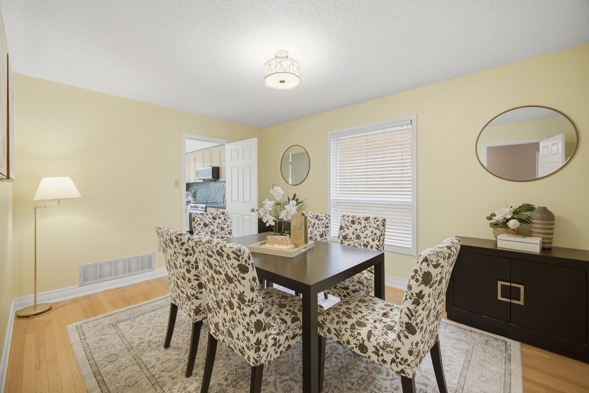 HarjitHarvey's tweet photo. JUST LISTED “FOR SALE” by Harjit & Harvey Group!
Click the link for full details: https://t.co/jr3EB9wmyc
#harjitharvey #harjitharveygroup #harjitsaini #harveysingh #vanshsaini #karandhami #wekeepyoufirst #remax #Bramptonrealestatemarket #yyz #fletcherswest #46butlermere https://t.co/vY79n9YI8J