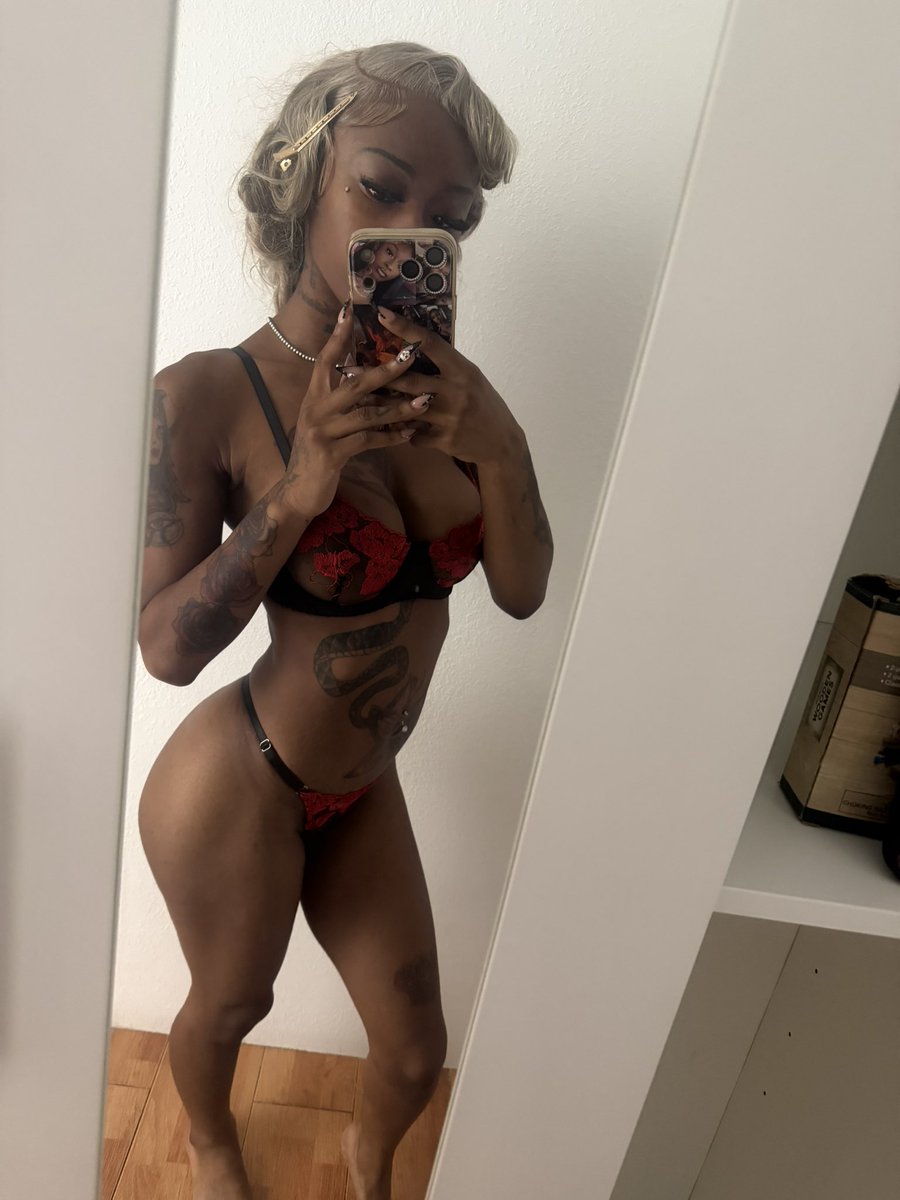 ms149_'s tweet photo. 💋paid and put up https://t.co/tu8tfnw55J