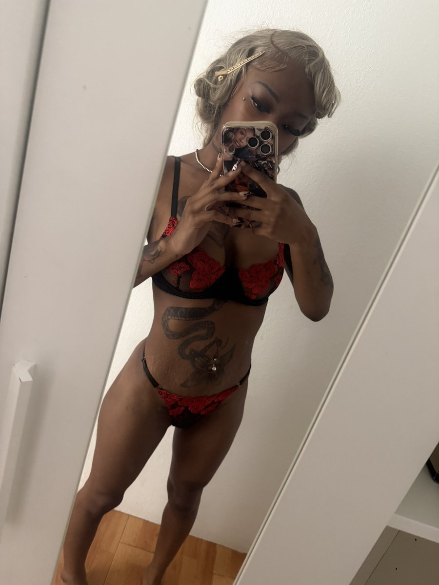 ms149_'s tweet photo. 💋paid and put up https://t.co/tu8tfnw55J
