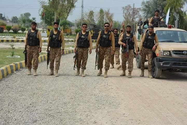 Markhor_101's tweet photo. سیکیورٹی فورسز نے 5 اگست کو واشک میں ہونے والی کارروائی میں 6 دہشت گرد ہلاک کیے، جبکہ 6 اگست کو مستونگ میں سیکیورٹی فورسز کے ساتھ شدید فائرنگ کے تبادلے میں مزید 6 دہشت گرد واصلِ جہنم ہوئے۔ https://t.co/Je5wwCAyM3