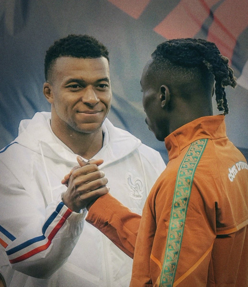Kylian's tweet photo. Mbappé x Diomande. 🤍 https://t.co/5U0ERBxWtx