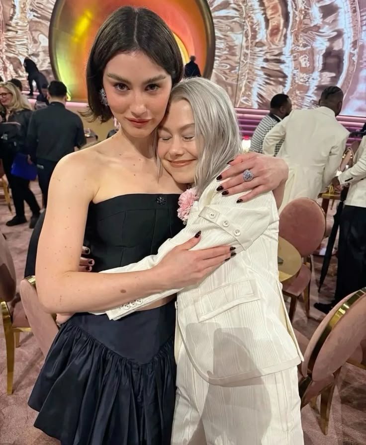tehestella's tweet photo. please don't ruin my family https://t.co/bUp2QmqGEm