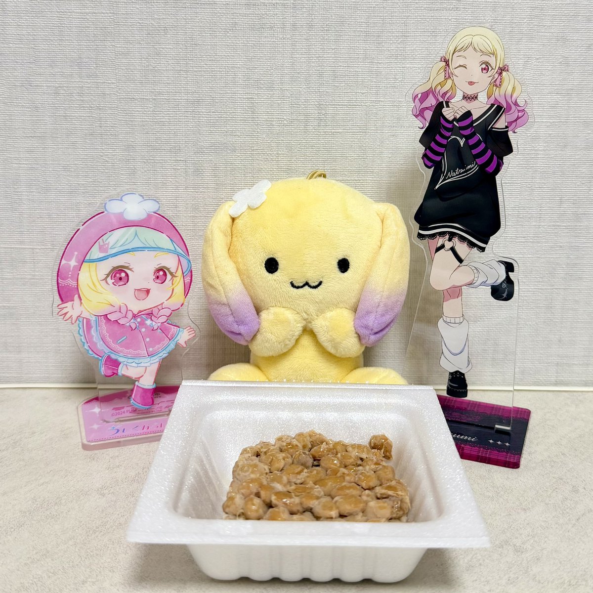 AyaEmori_BOX's tweet photo. だーいすきな夏美🫶
お誕生日おめでとう！🎂
今年は夏美の好きな納豆を食べるよ🥢
(植物性タンパク質良き🫛)

私の頑張る源で居てくれてありがとう☺️✨
頑張ろうって思わせてくれてありがとう
出会ってくれてありがとう☺️✨✨

これからも二人三脚👣⸒⸒
#lovelive #Liella
#鬼塚夏美生誕祭2026
#鬼塚夏美誕生祭2026