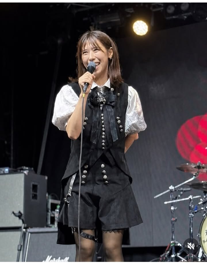 PeteBandMaidFan's tweet photo. AKANE  HIROSE 🤍🖤🤍🖤🤍🖤🥁🍌
@achi_bandmaid #ThunderThursday #bandmaid https://t.co/JUJB2TjxcL