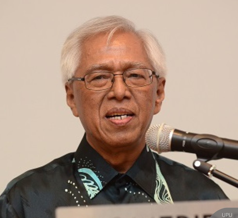 NewsBFM's tweet photo. Malaysia’s wage structure should be reviewed to ensure workers earning above the RM1,700 minimum wage also receive periodic salary adjustments, said National Wages Consultative Council Member Anuwar Ali.

He said fresh graduates earned about RM3,500 a month 20 years ago, but starting salaries have since fallen closer to the minimum wage, with some earning only RM2,000.

🧵1