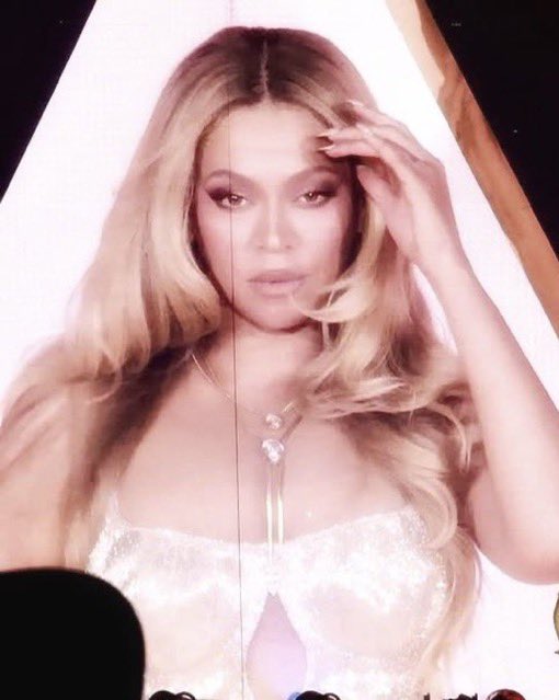 Bey_riding tweet picture