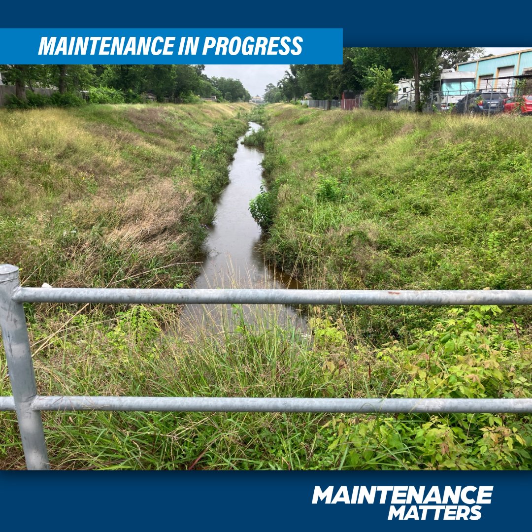 hcfcd's tweet photo. Multiple slope failures along a short stretch of channel in east Harris Co. are getting needed attention. Crews are repairing severe erosion near BW 8 at Woodforest in @HarrisCoPct2 to restore the channel to its original design. Est. completion: Q4 2026. #MaintenanceMatters https://t.co/GjItYiQ6Xk