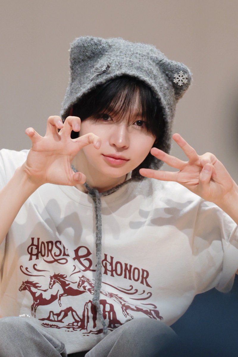 on01o_'s tweet photo. 오늘 ˗ˋˏ 입추  ˎˊ˗ 니까
다들 추냥이 입덕 하자 #추유찬 https://t.co/P7EXbkAp4a