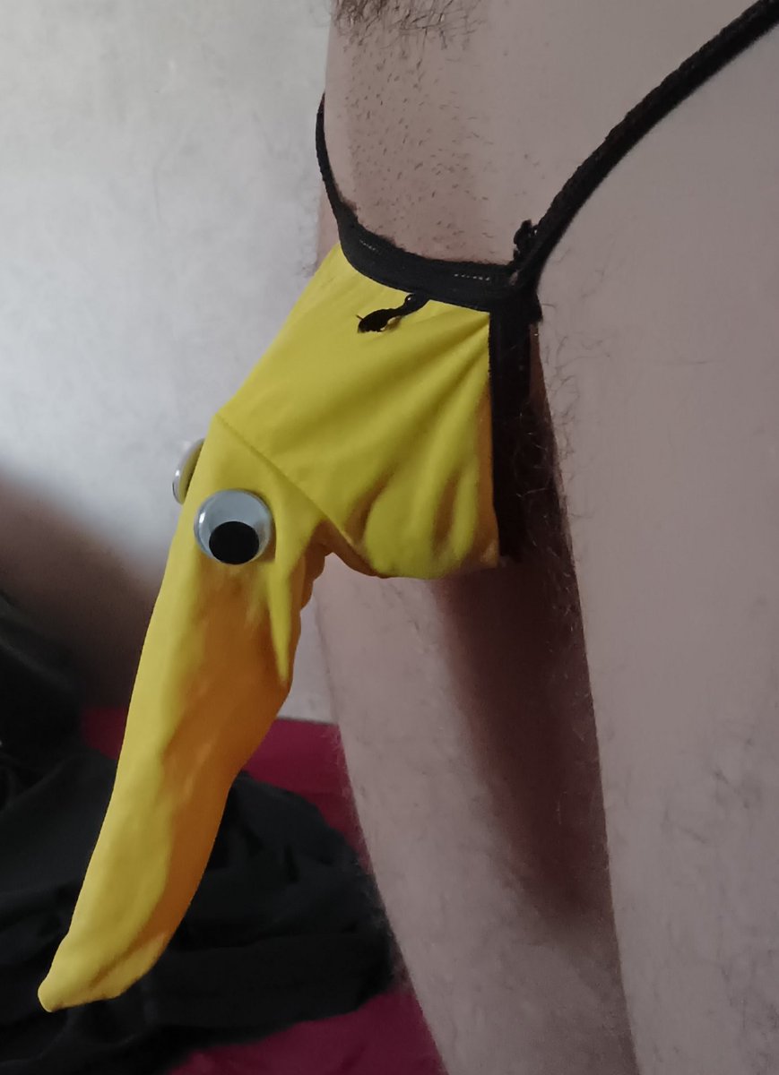 schhhppp's tweet photo. Mangez 5 fruits et légumes par jour #porn #bite #string https://t.co/DKraIS8pFu