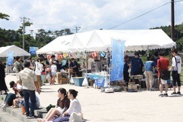 miyagi_univ's tweet photo. 8/8（土）～11日（火祝）@桂島！！
【今年も開催！】学生団体Brushが送る、夏の島を満喫する海の家「アイランドフェス2026」

宮城大学の学生団体Brushは、東日本大震災やコロナ禍の影響で閉業してしまった桂島の「海の家」を島民の方と一緒に再建したいという思いから、アイランドフェスを開催し、島の豊かな自然や文化、島民の人々の魅力を未来へつなぐ活動をしています。

昨年来場者600人を記録し、大盛況で幕を閉じた「アイランドフェス2025」を、今年はさらにパワーアップして開催期間を4日間に拡大して実施いたします！

「島民×学生」が一体となり、桂島の夏を最高に盛り上げる4日間をお届けします。