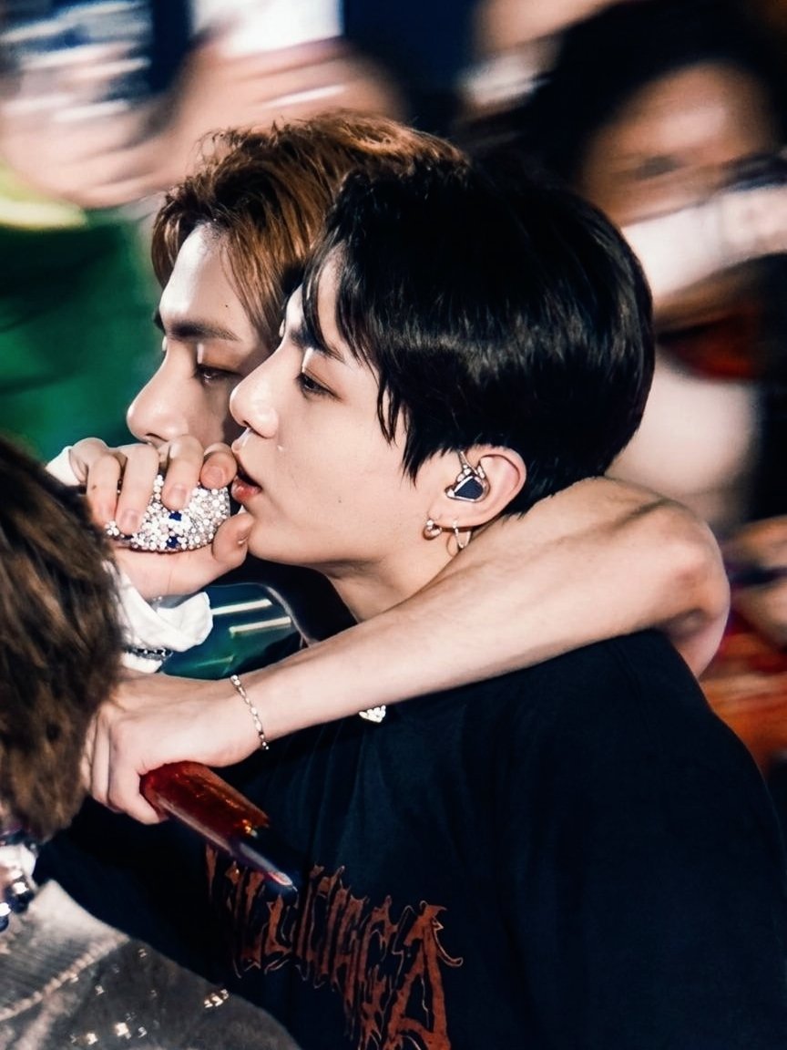 vhyungiekim's tweet photo. THIS TAEKOOK PIC OMGGG 🫠 https://t.co/PJoZdeb8E5