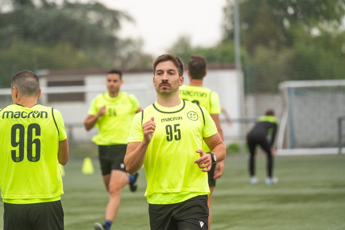 CVAF_Arbitroak's tweet photo. ๐ SEMINARIOA |
Bigarren Mailako epaileak.
๐ธ Imรกgenes de @rfef de nuestros representantes: Gorka Etayo, Daniel Palencia y Olatz Rivera.
#EFAB #CVAF #Euskadi https://t.co/s4ckO9gN6Z