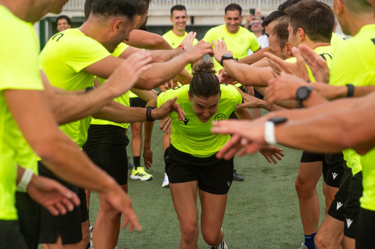 CVAF_Arbitroak's tweet photo. ๐ SEMINARIOA |
Bigarren Mailako epaileak.
๐ธ Imรกgenes de @rfef de nuestros representantes: Gorka Etayo, Daniel Palencia y Olatz Rivera.
#EFAB #CVAF #Euskadi https://t.co/s4ckO9gN6Z