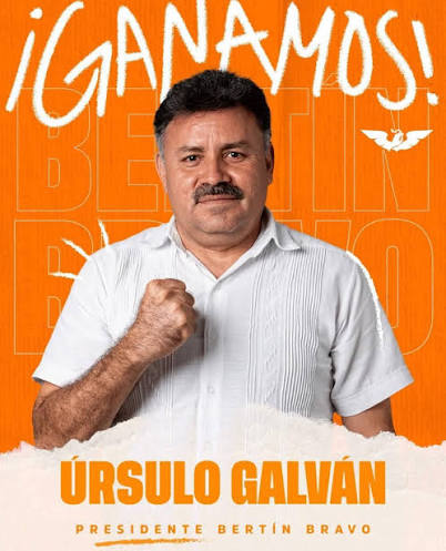 monerorape's tweet photo. ‼️Aprueba Congreso de Veracruz desafuero de 2 alcaldes de MOVIMIENTO CIUDADANO ‼️

Con el aval del Pleno de la Legislatura veracruzana, el Congreso estatal aprobó la declaración de procedencia en contra de los alcaldes de Movimiento Ciudadano (@MovCiudadanoMX) Bertín Bravo Montero (Úrsulo Galván) y Raúl González Martínez (Ixhuatlán del Sureste). La medida atiende a una solicitud de la Fiscalía local —que vincula a González Martínez con el homicidio de la comunicadora Roxana Guzmán— tras confirmarse la existencia de elementos suficientes por parte de la Comisión Instructora. Bertín Bravo es acusado por la desaparición de un empresario y su escolta.

¿Por qué los grandes medios no hablan de esto?