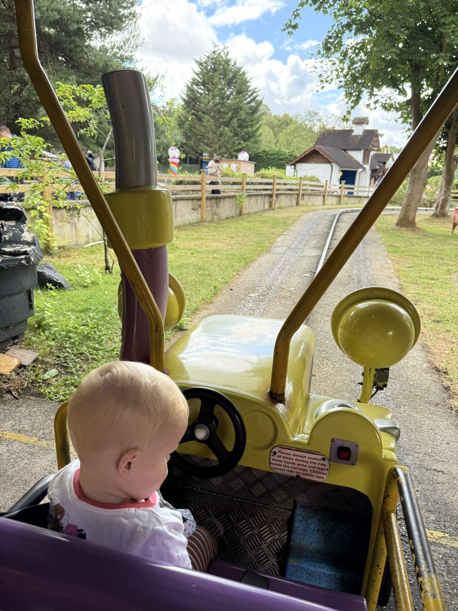 ThemeParkWW's tweet photo. We’ve had a fantastic time at Gulliver’s World in Warrington ✨ 

There’s 13 different rides that George can do at this park and we’ve all had so much fun 🤩 We’ll be spending much more time at the 4 different Gulliver’s theme parks across the next few years! https://t.co/sTPX5HZpnq