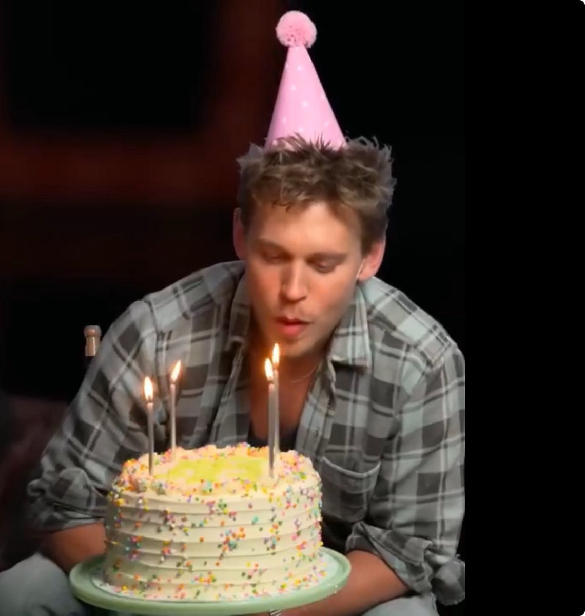 BBButler91's tweet photo. Happy Birthday @afterdarkziggy !! https://t.co/x6371jkmUL