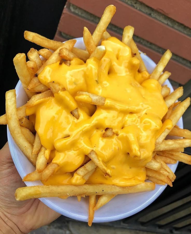 ZUORANGF's tweet photo. how pinterest views you πβΛβΉβ‘
clothing style β
hair style β
sweet food β
salty food β
So pink ???! https://t.co/S44FWEo26F