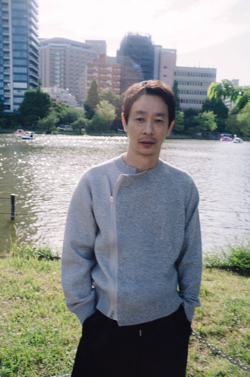 kaseryo_ry's tweet photo. Sacai 加瀬亮シリーズは永遠に続けてください。よろしくお願いします。 https://t.co/2dbBZAfgxP