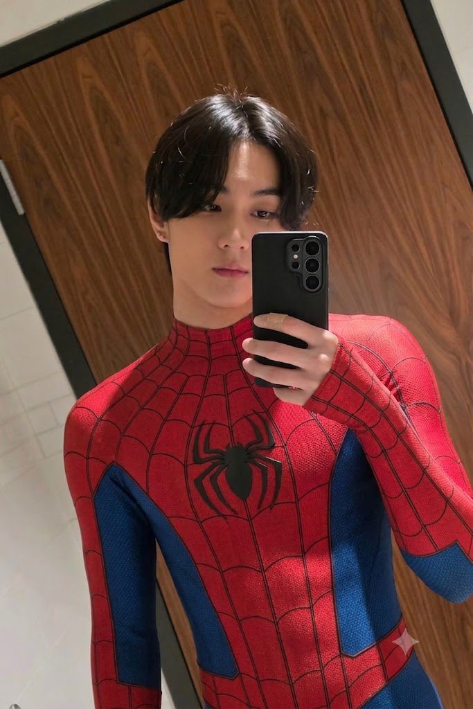 nikiluvuooo's tweet photo. 와씨 스파이더쩡 ㅈㅂ저요 AI의 순기능… https://t.co/KbSGJ1jSKj