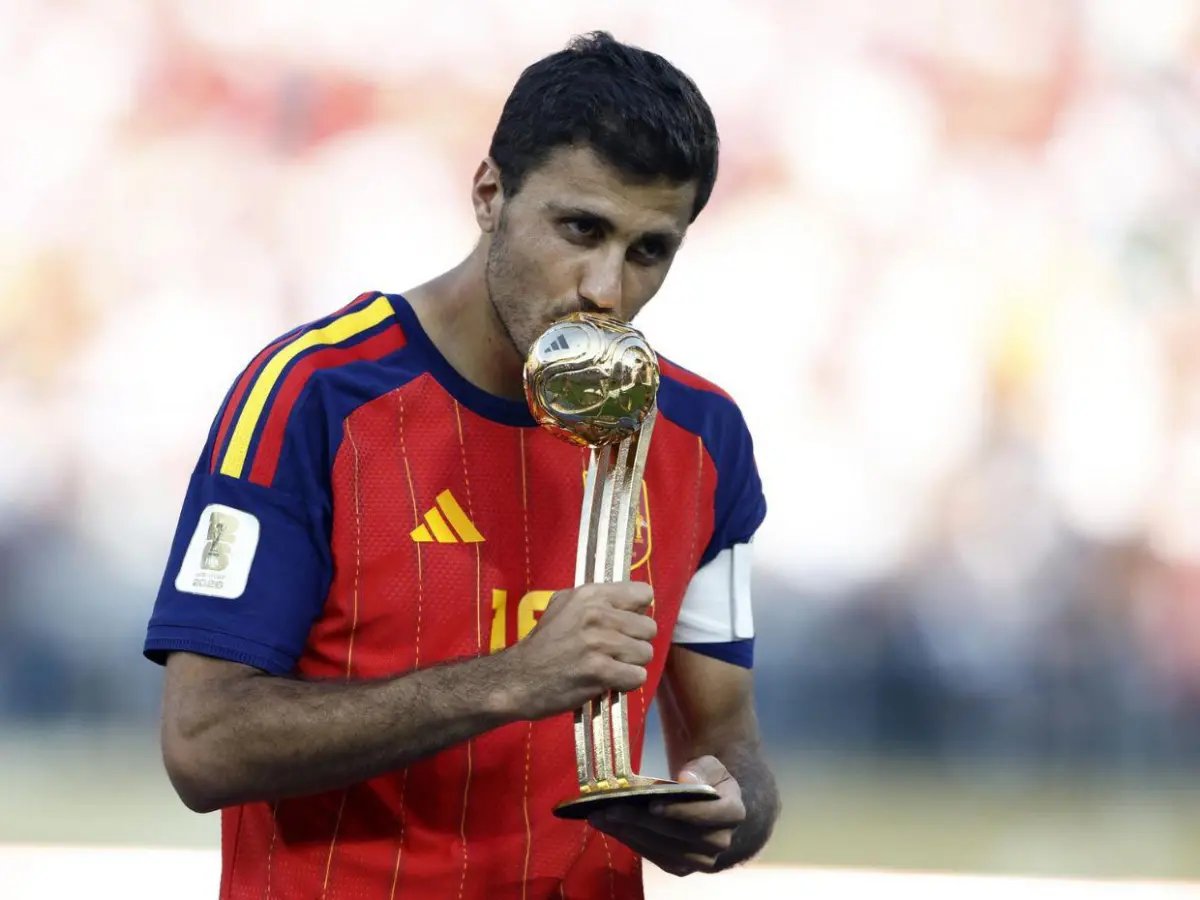 BarcaUniversal's tweet photo. 🚨 CONFIRMED: Rodri prefers to sign for Barcelona over any other club this summer.

— @TheAthletic https://t.co/zu1zDNuzss