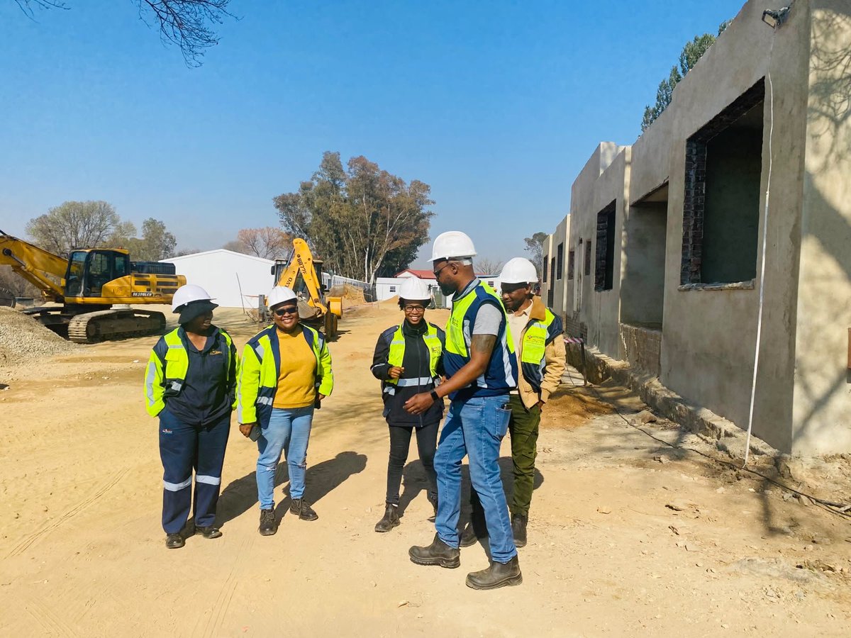 JacobMamaboloSA's tweet photo. Every learner deserves a safe, modern and dignified learning environment.

We are addressing the challenges identified at St Ansgar's Combined School and remain committed to accelerating delivery while maintaining quality until this project is complete. 🏗️📚

#proudlydid https://t.co/jB6vO9i84L