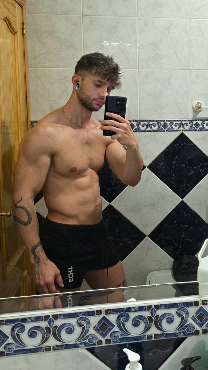 ismaeldurank's tweet photo. Te gustan así de musculados? https://t.co/5gteMqa9JM