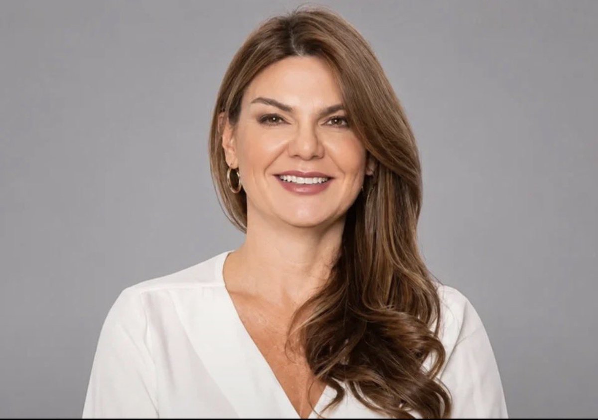 coomsocial's tweet photo. A @mariaicampoc mi admiración y aprecio, tu nombramiento en fontur es un acierto de nuestro presidente @ABDELAESPRIELLA y un reconocimiento a tu esfuerzo y al caribe colombiano, desde ya manifiesto públicamente mi apoyo y desde Coomsocial estamos listos para trabajar. https://t.co/epnSl1I5tq