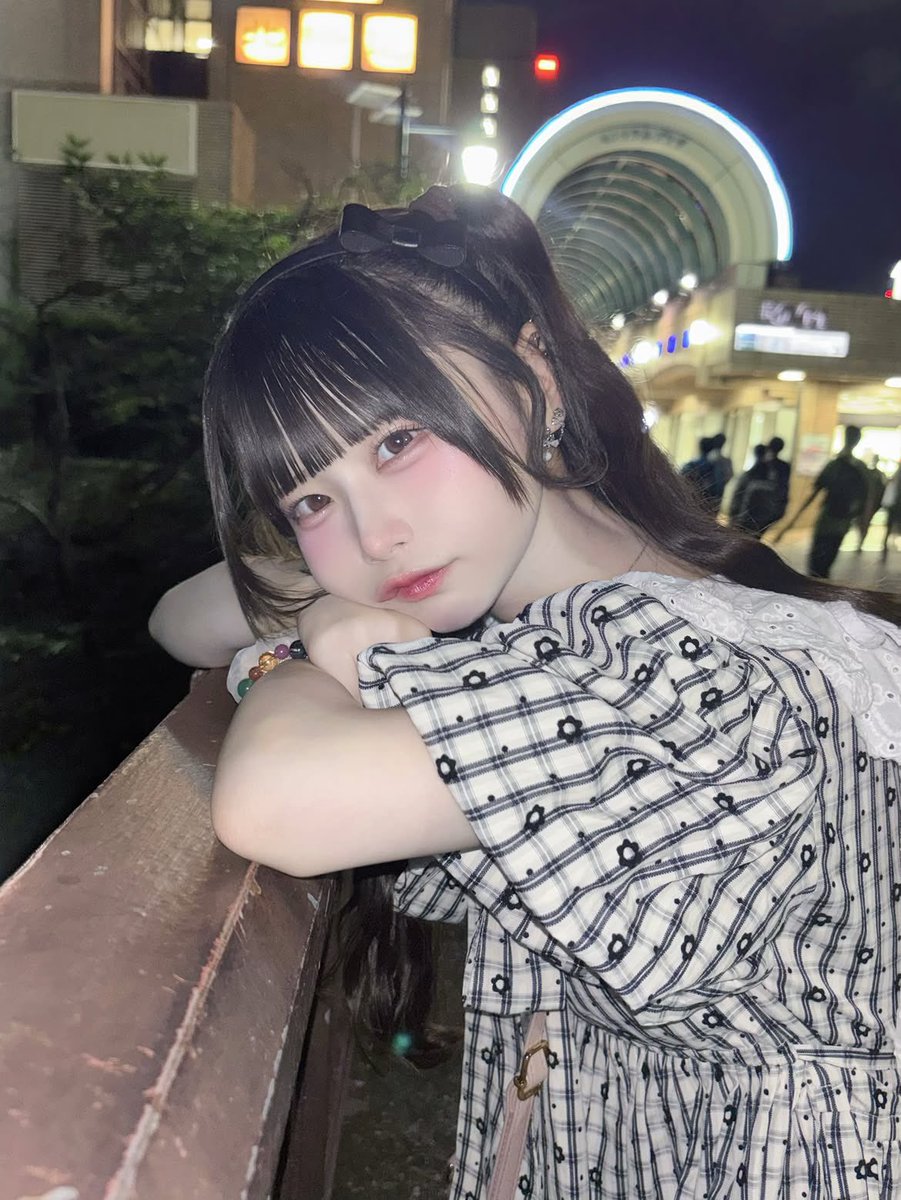 himi_0502_'s tweet photo. 今頃だけど
華凪ちゃんずるい😠
ずっとひみと居たの？

嫉妬ですwwww

次会う時ひみの話聞かせてもらうからね？www

本当に2人してビジュ強くて困るわ。😑 https://t.co/zKj2tjVkey