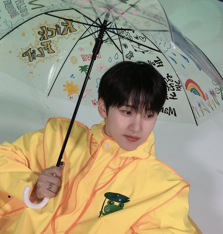 devil_frogg's tweet photo. 계훈이는 우산이 퍼컬임?? https://t.co/KTqAiek7wJ