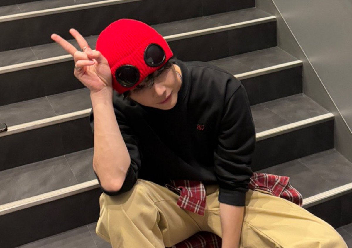 minisodeweno's tweet photo. spiderman nico thoughts 😸🕸️ https://t.co/v1MUPKRGK9
