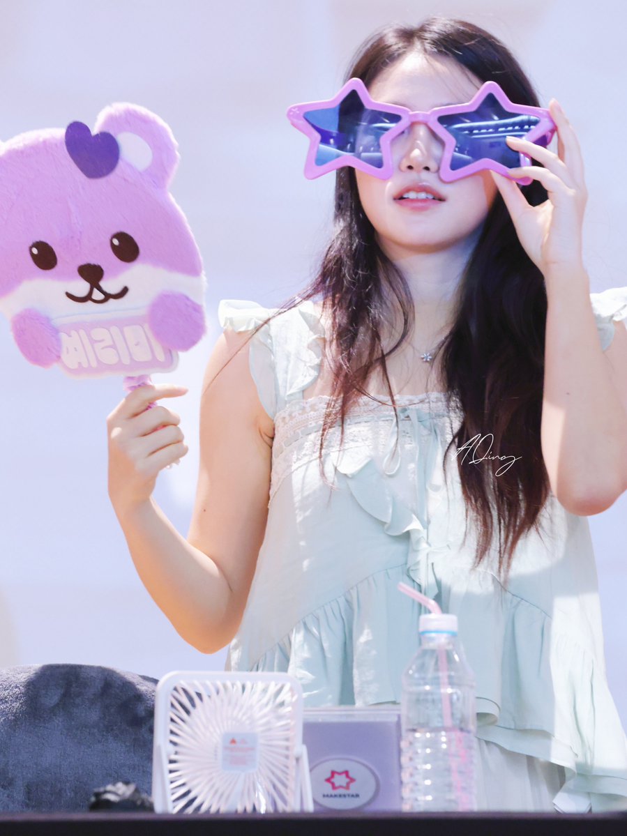 aqing4girls's tweet photo. 260806HQ
#예리 #YERI #레드벨벳 #RedVelvet https://t.co/IbbQMh0LX1