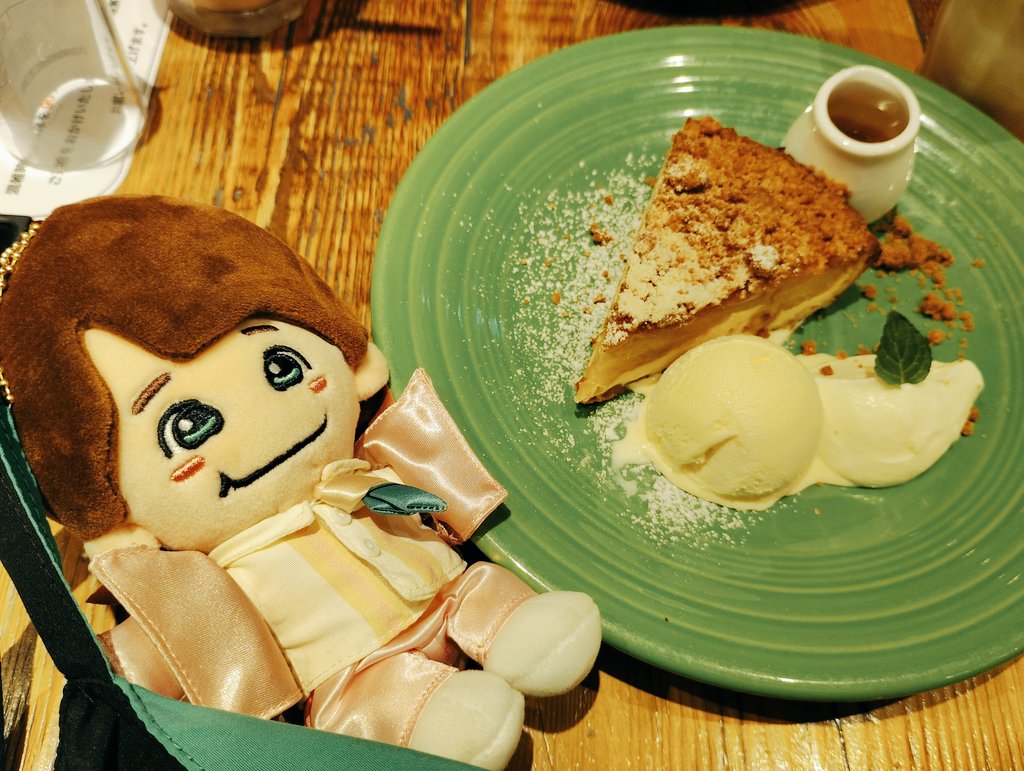 yu_i321's tweet photo. なにわちゃんのライブ参戦してきた！
スタンドだったから距離はあったけどテープは無事ゲット出来た良かった✌️
今回もほぼはっすんを追ってたんだけど…(笑)歌も安定してるしダンスは言わずもがな完璧だしで最高でした！！！
はっすんに会えるだけで元気貰えるんだ…ありがとう…😭 https://t.co/5yqmxNoQgx