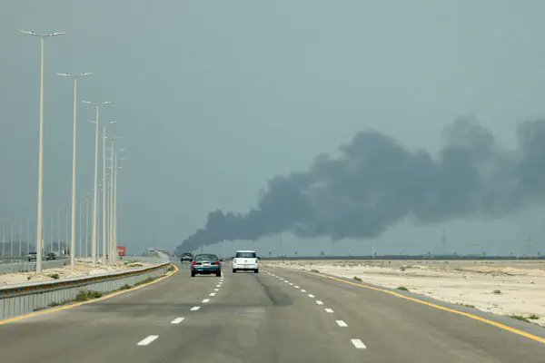 MrGGuardian's tweet photo. ⚡️🇮🇷 Iran warns Gulf states: if you facilitate US strikes, your oil, power, and water infrastructure will be targeted. Araqchi delivered the message to Saudi, Qatar, Turkey, and Pakistan. MBS urged Trump to pursue diplomacy.
#Iran #US #GulfStates #Oil #Geopolitics https://t.co/CRYEy8xJev