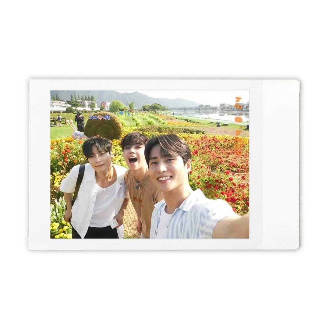 youngkdough's tweet photo. i need my samhap besties to reunite in one frame !!! 🧎🏻‍♀️ https://t.co/pn7qUhyyML