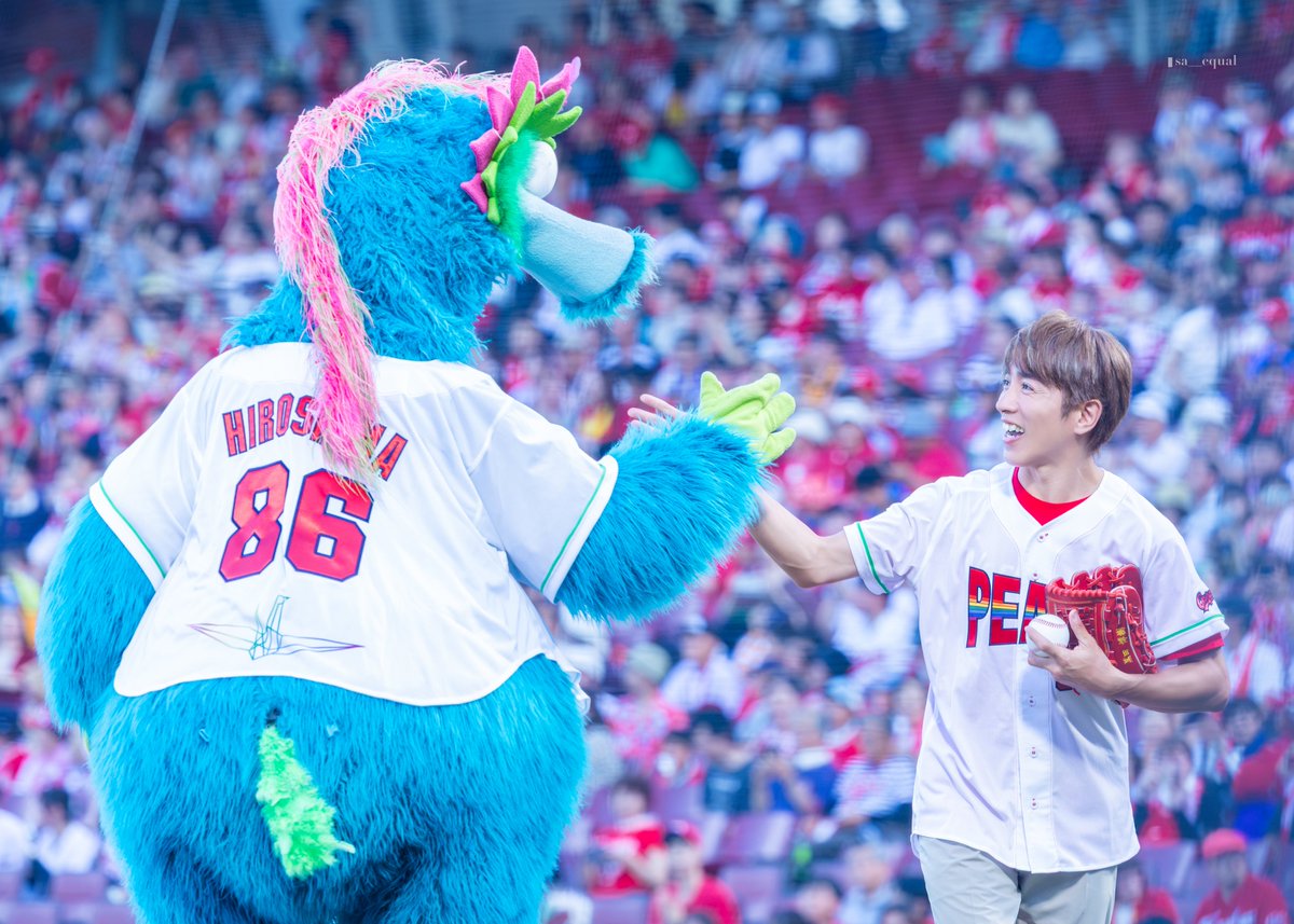 sa__equal's tweet photo. 2026.08.06
ピースナイター2026
マツダスタジアム

村上くんとスラィリー🤝

#村上信五 #SUPEREIGHT 
#ピースナイター https://t.co/NJbQOhAGIs