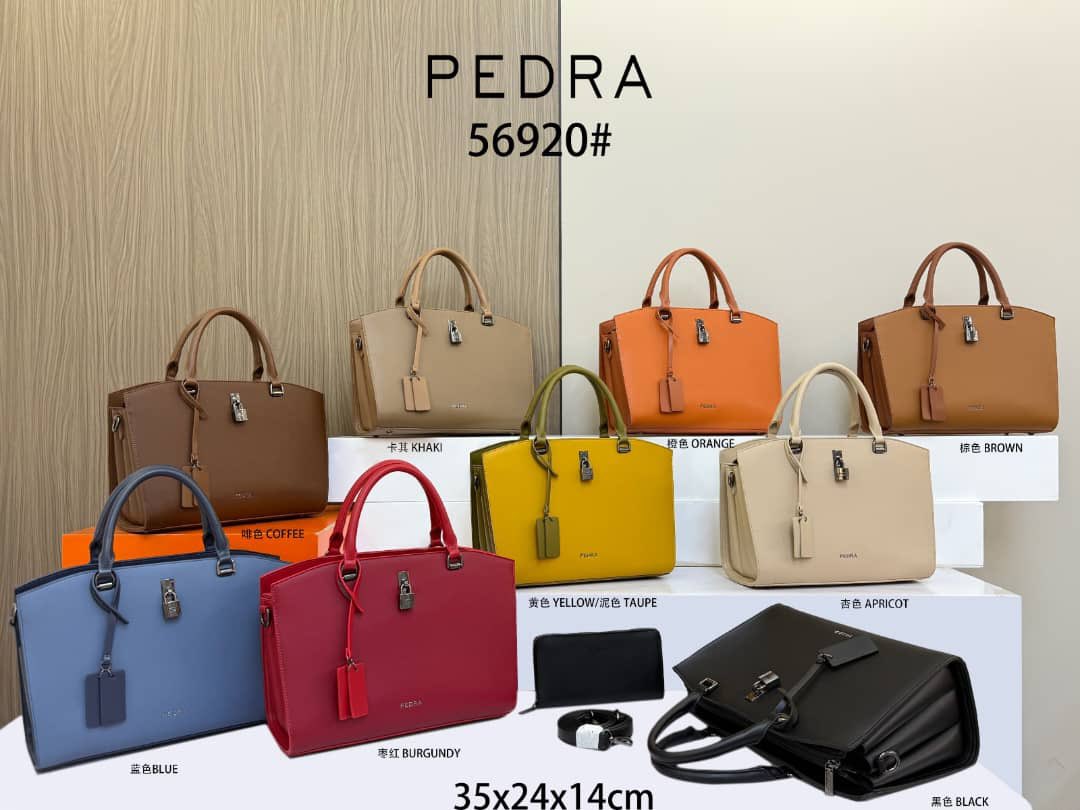 feetsnarmstore's tweet photo. NEW IN!

Pedra Ladies Fashionable Bag

38,000 naira only

Available in all colors on first frame.

Please click link on bio to order or send a direct message.. https://t.co/FiObPmzk6j