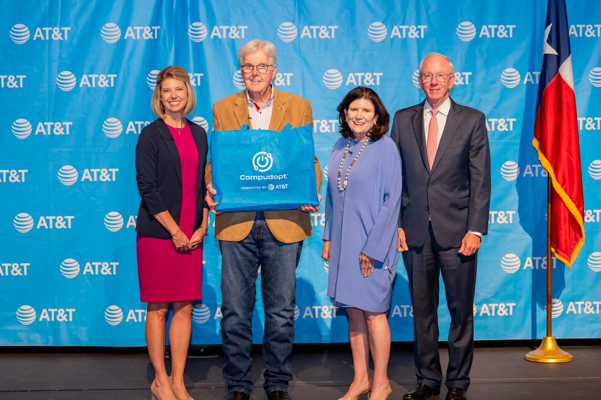 lesliewardtx's tweet photo. Honored to have Lt. Governor @DanPatrick join AT&T & ResponsiveEd in Houston to equip 150 students with laptops for school, work, & the future. 💻📚

Proud to continue celebrating 150 years since the first telephone call — and the technology innovations that followed — by investing in the next generation of Texas leaders. 

Thank you, @LtGovTX, for working with us on last week’s celebration! #txlege