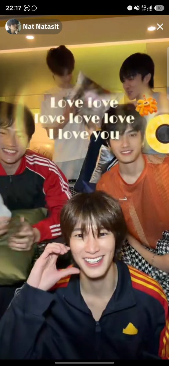 BeLuvMaxNat's tweet photo. ♪ — 060826
Tiktok: Nat Natasit

น้องณฐกำลังไลฟ์อยู่ตอนนี้ฮับ

⛓️‍💥 : https://t.co/HU5SgBVGTt

💌 : กดไลค์ กดแชร์ และคอมเมนต์กันเยอะ ๆ น้าา

#natasitt 
#ขวดนมของเบบี้ณฐ
#MaxNat 
#ฮาร์ทดิสของแม้กณฐ https://t.co/d5atkU3zYr
