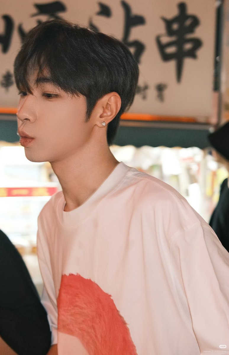 FazhanYi_'s tweet photo. My baby 🤏🏻🤍

#songjiyang https://t.co/5rqq5YKF6l