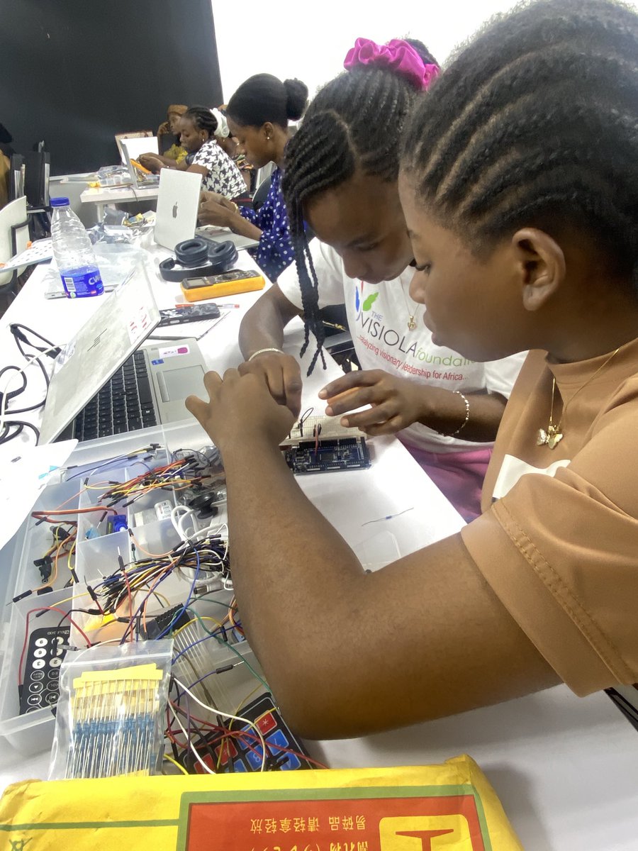 Visiola_Fdn's tweet photo. The countdown is on! 

In a few days, we’ll welcome 100 girls to our 2026 STEM Summer Camp for a week of innovation, robotics, and hands-on learning.

The future starts here. 

#VisiolaSTEMCamps #GirlsInSTEM #Rob https://t.co/Z81mbsvTtj