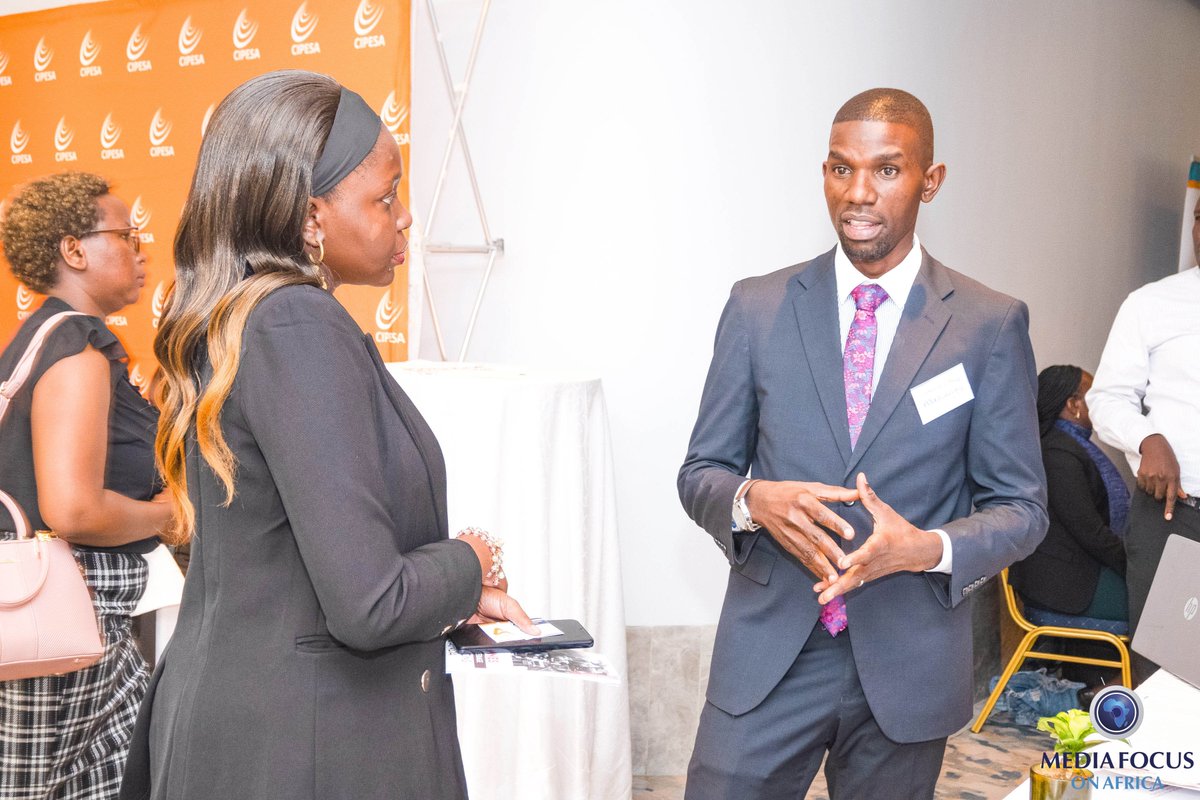 MFAUganda's tweet photo. Throwing it back to #UgandaMediaWeek2025.

We met last December focused on one theme: Building Resilience, Safeguarding Independent Journalism.

Today, the message remains just as relevant.

#TBT #MediaMatters #UgandaMediaWeek https://t.co/VTwpAZyNZP