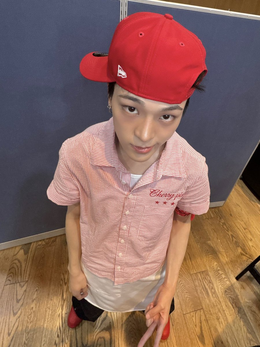 1etter2U's tweet photo. 이 알바생이 만드는 체리파이 괜찮은가요???? https://t.co/BndImYuwQf