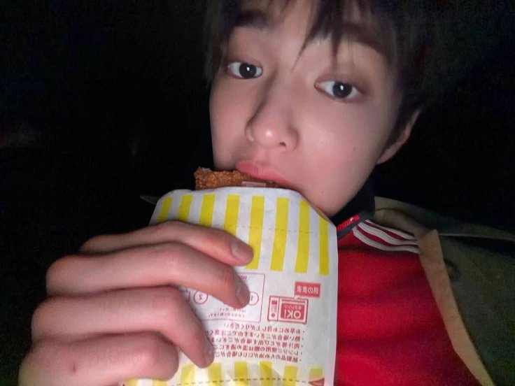 keonz9__'s tweet photo. DAY 2 ｡⁠*⁠♡.⁠｡⁠*⁠♡

hi! yurobon im looking interactive moots and friends! 

hi, im yella!  

- filo, she/her | ‘05
- ults: enhypen, cortis, svt, bts
- not new to #stantwt #kpoptwt 
- any fandom are welcome 

likes and repost are very appreciated!🩷 https://t.co/viNWjJRKQy