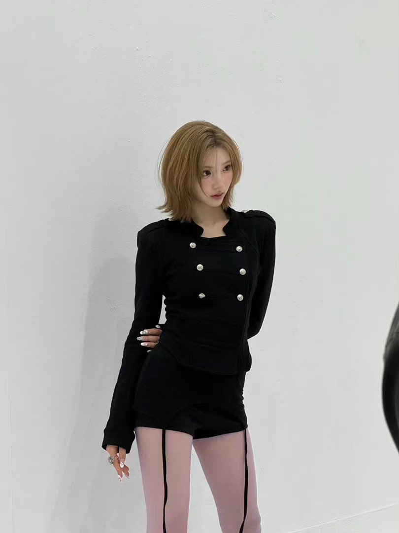 bubbleisuju's tweet photo. 이번일본미니라이브에서이착장해줬으면좋겠다😭 https://t.co/pdiro3F0Ah