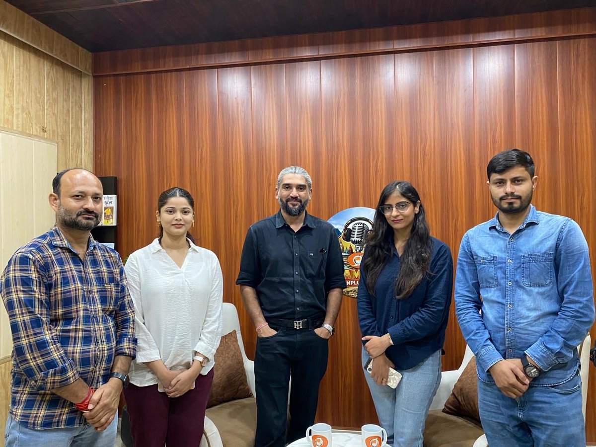 AvdMotion's tweet photo. Podcast at @ddnews_jammu 
@diprjk about the filmmaking scenario in #jammu and my life experiences. https://t.co/V3Scnv4v6M