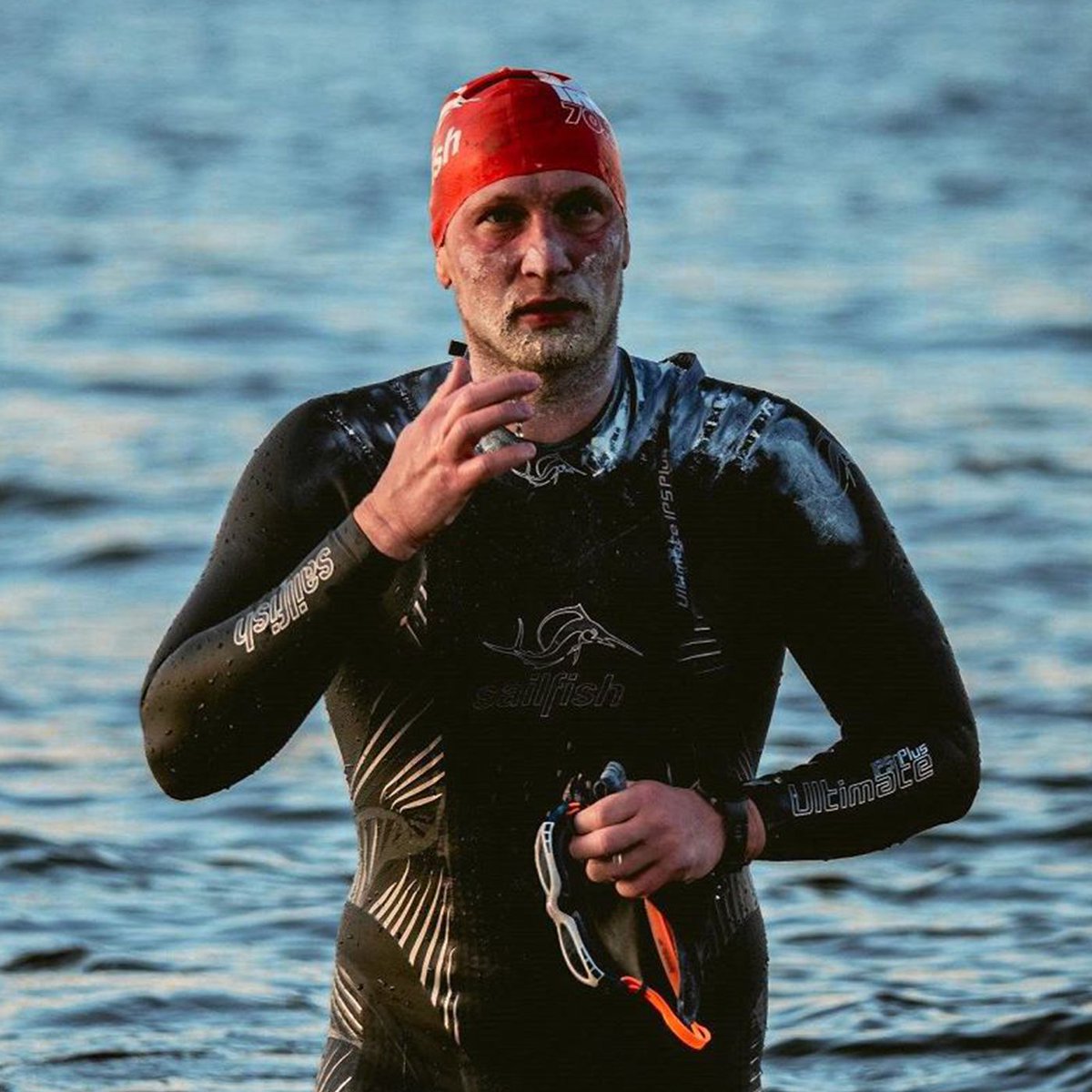 Dexerto's tweet photo. A man has become the first person to swim across the Baltic Sea without sleeping or taking a break

Bartłomiej Kubkowski's journey from Sweden to Poland took 55 hours and he was hallucinating from the 40-hour mark onwards https://t.co/JWmOHd5olw