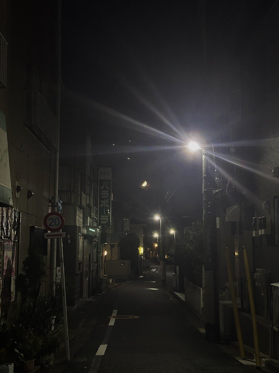 _sin0h's tweet photo. はあ！ってなった時は爆音で音楽聴きながらお散歩してる 明日は友達と遊びに行くんだ〜 https://t.co/KZrmklflAt